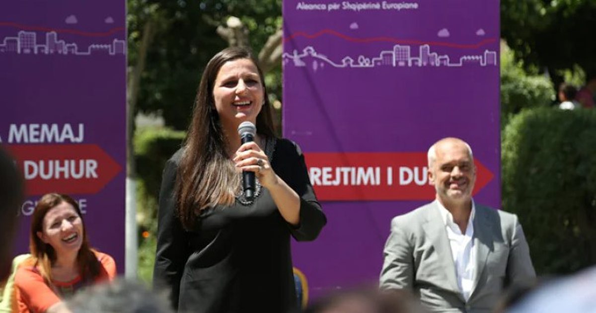 Kryebashkiakja Juliana Memaj qe i dha 300 miliion leke tender nafte te afermit qe ambalazhon pije frekuese dhe uje