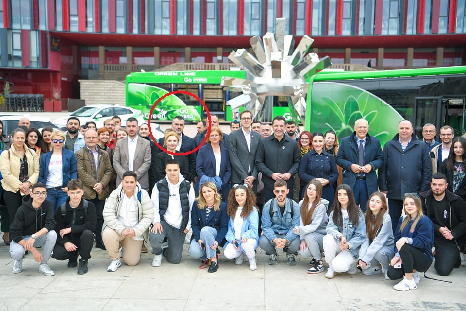 Nadir Causholli ne rreth te kuq me Veliaj pak jave para aksidentit te frikshem kur autobusi i tij hodhi qytetaret ne Lane
