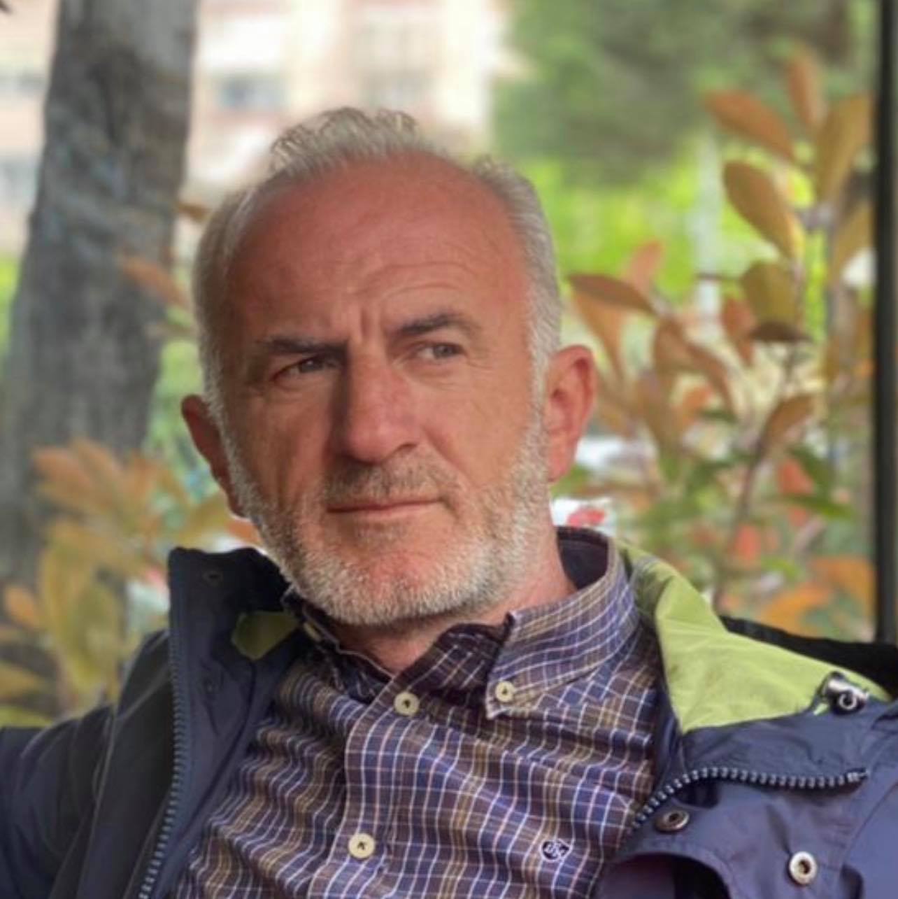 Foto Zeneli. Agjentja e Posta Adex Alma Beqiri zhvati miliona euro, zbardhet dëshmia e pronarit Foto Zeneli : Si na e bëri 