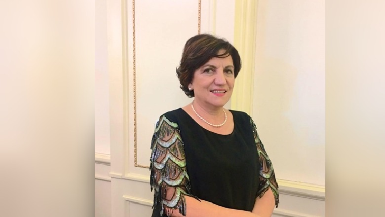 Intriga, dyshime për korrupsion dhe shuuuumë para! Të përhershmit Nikolin Jaka , Shpresa Joanidhi dhe Xhemal Qefalia fërkojnë duart për "supën" e QSUT-së