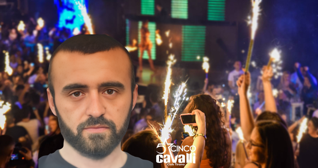 Sherri te Cinco Cavalli , Mir Pepa u hodhi cigaren e pafikur një grupi me djem, më pas nxorri pistoletën dhe qëlloi