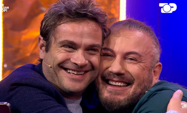 0A100419-CEAF-44CC-ADA4-39D6FE0E7935