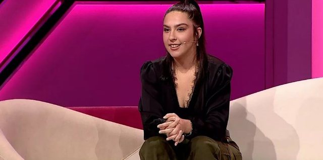 182F3EAF-7F8A-41B7-A1CC-0E326F589C2F