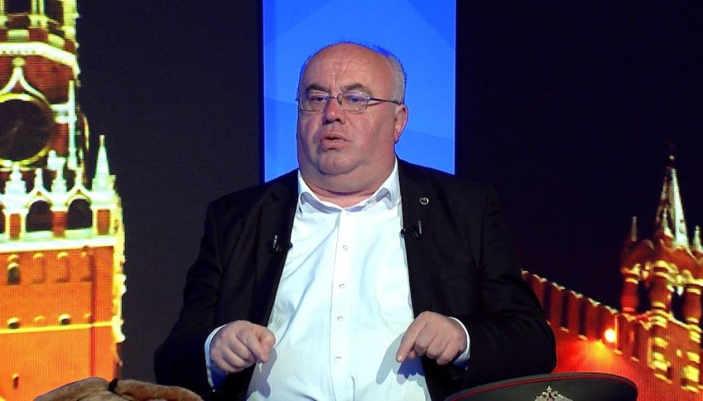 52A97B8F-33C6-4A2B-AF7D-781E7AF2BCB5