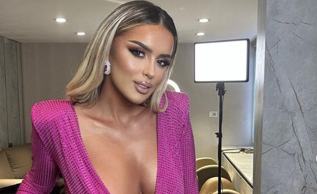 B6EE326B-EE31-41BC-8467-08019AE59E36