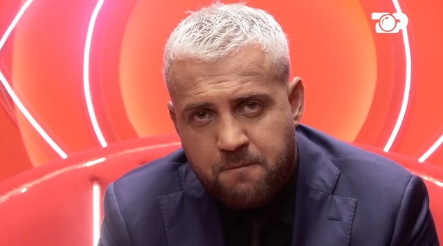 D6A3BD3D-5CAD-473B-A3C8-85045554866E