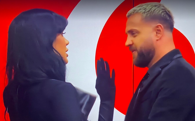 26CCDA13-C8D8-44D4-89B1-5680028321FF