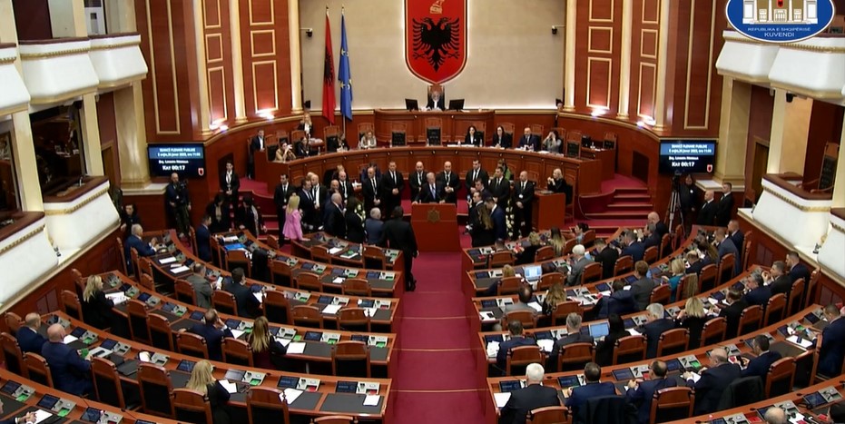 2A30CB65-E181-4315-BF69-6A93B2433E1A