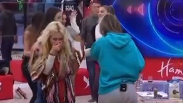 476B758B-47CB-4EEF-9A92-FDE1688023F9