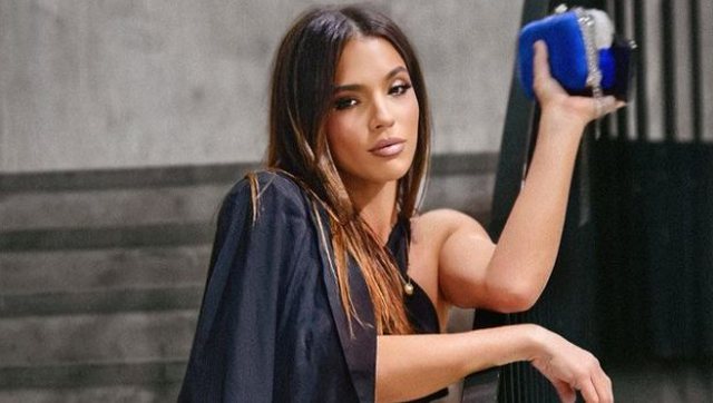 7E267B79-36D1-42EE-B65F-6074AD0B9C9B