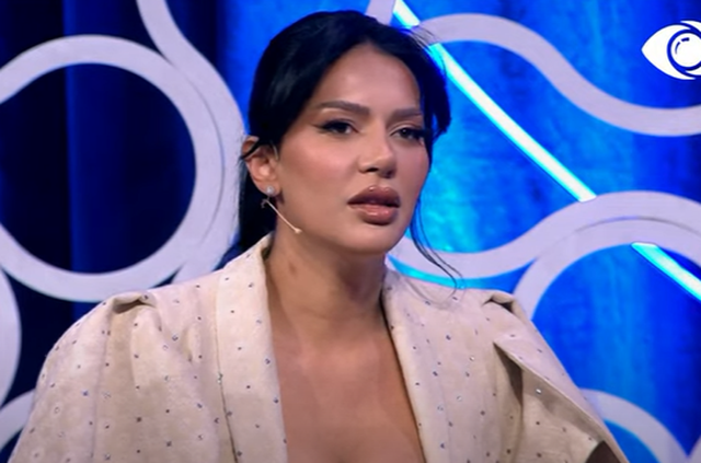 921DA8D7-6CF9-4DC5-AD52-EFE93B511CF5