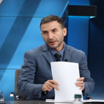 DC2E86D4-70F2-47B1-BE3B-B8E1464350FA