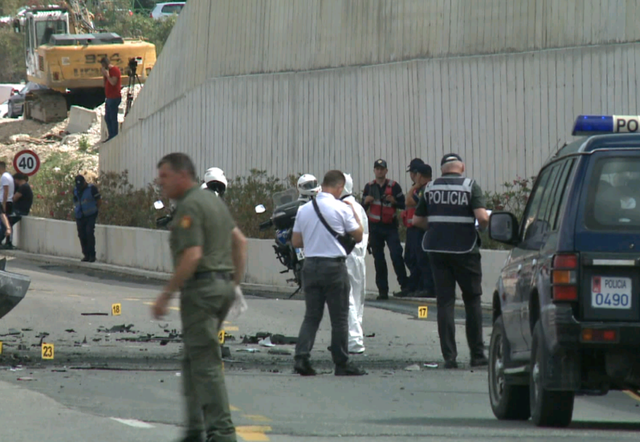 19AA50A8-CDEB-4961-A6DF-A5EA8CC769EB