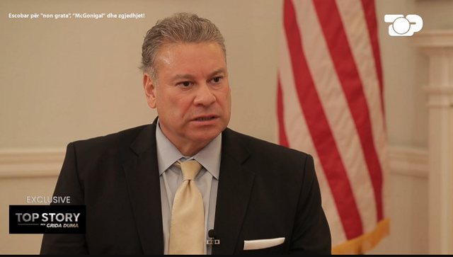 264232BC-74D3-4F8C-9B88-163078CBC5B0