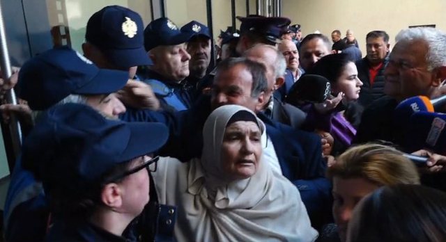 -640-0-berxulle-protestaaa-770x419-1-1681370451