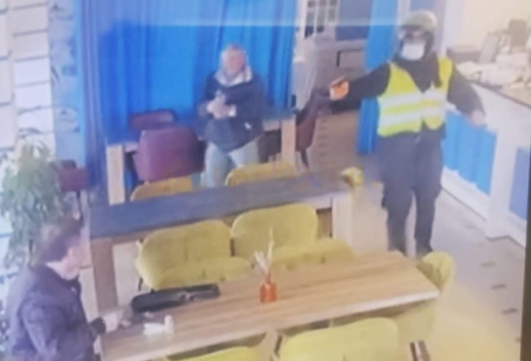 E2C7ED08-D27B-424D-A890-B075DFC54527