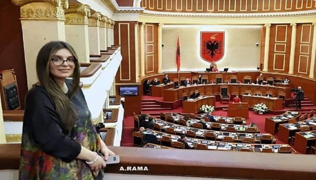 76A6ED0D-CFE5-48B3-AF70-A78E3C1DD2E4