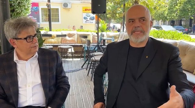 A01244A5-D943-44C7-A142-45730913337C