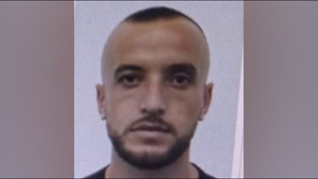 CAC3C7BC-01F4-4724-B697-BD0B98851803