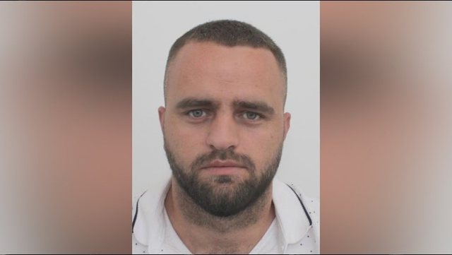 4C8272E7-7133-4AB5-9312-2FFB9E039263