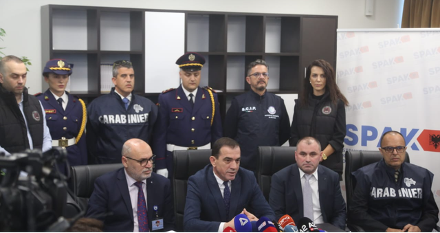 -640-0-1687868440xpoliciaaaapng-773