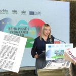 50B7F6BD-AFA0-49EB-A0A5-4B945E2A467B