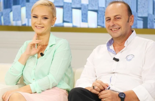 EBE8AED4-B00B-483E-BC5C-F8F1784CB74F