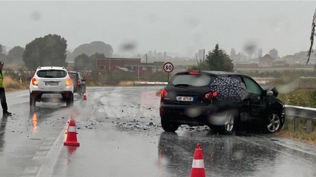 649F6F39-5ED1-4C29-8059-D518630B4580