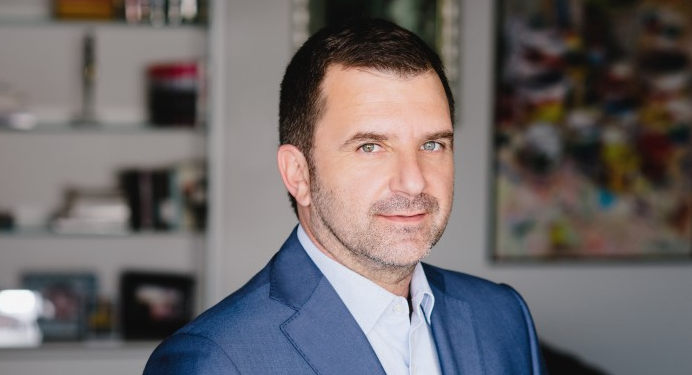 Andi-Bushati-692x375