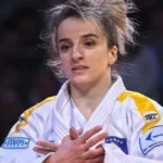 -640-0-40d08a48e0df787b6d7f5f6989792e6c