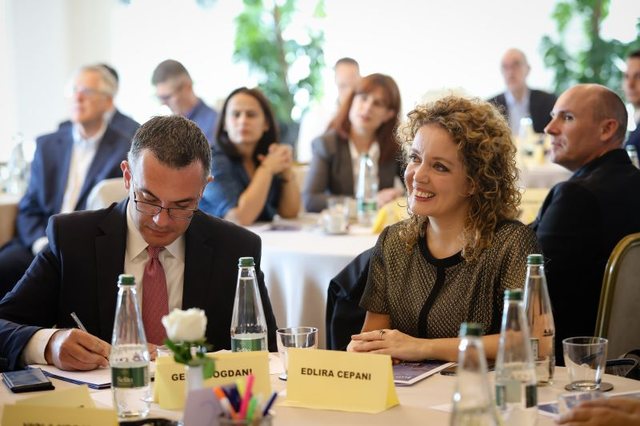 -640-0-1666870332847-1728639164