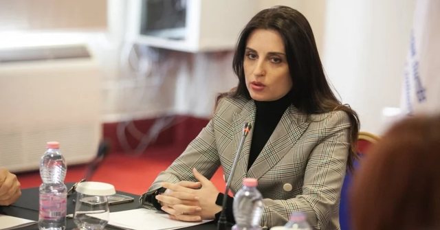 -640-0-emirjana-sako-840x440-1-1727860141