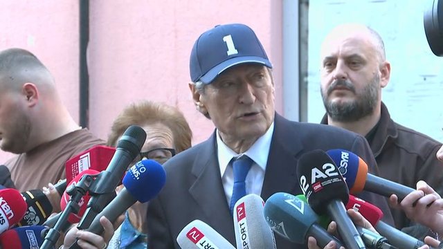 -640-0-900-0-1745220865x21-prill-dita-jone-cl-0002-frame-33167-370-1745221226