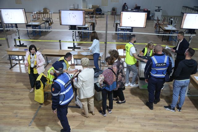 -640-0-e32deb572fa581efdc11481380b13ab8