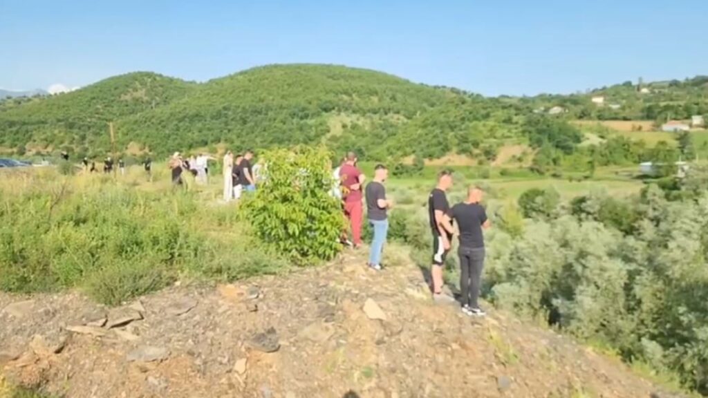 2c501d52cefa499f2ca22afdf7b8d63d