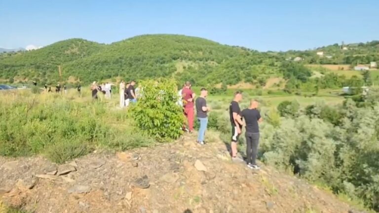 2c501d52cefa499f2ca22afdf7b8d63d