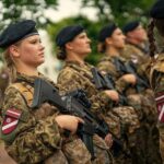 -900-0-1757100912xfxhnaqcxkaatqas-500