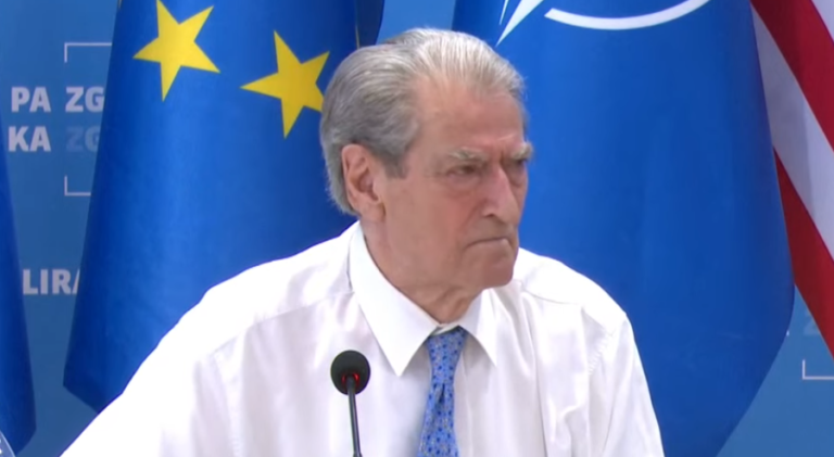 -900-0-1757503949xberpng-249