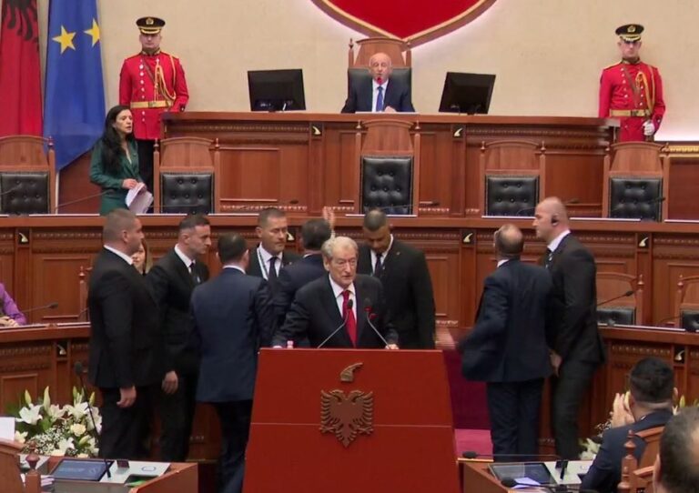 -900-0-1757665710xberishaaajpg-965