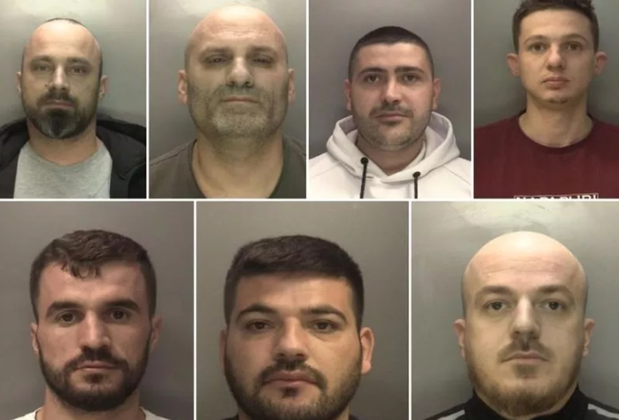 -900-0-1758828307xjkkkpng-622