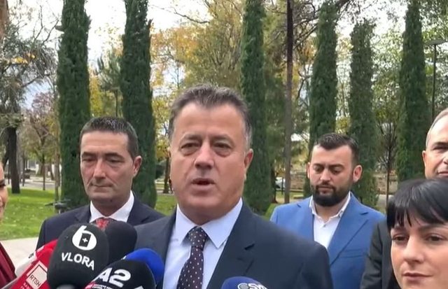 -640-0-900-0-1764328438xcapturejpg-690-1764329943