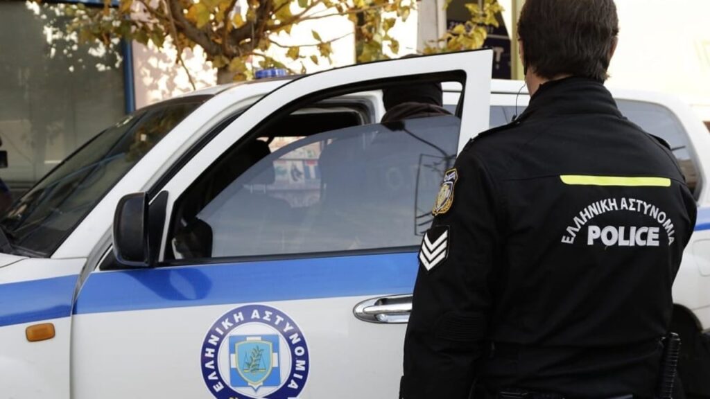Policia-ne-Greqi-CREDITS-Politikakritis_sd