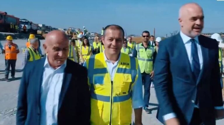 -900-0-1766776750xramiu-807