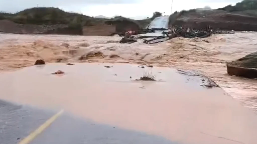 diavasi-ampelias-mak