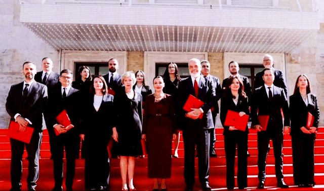 -640-0-0b6598ae1832997577de9dfaf64473e2