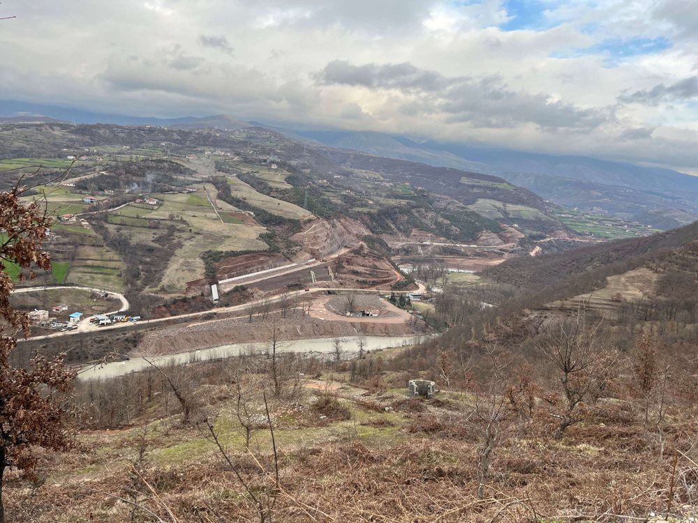 -1000-0-1772365993xura-575