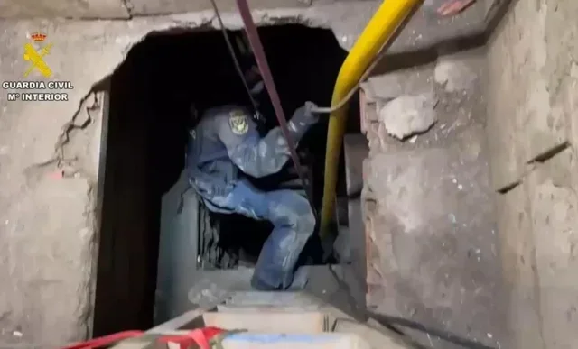 -640-0-5be70c841f05fb444a8a2a48c339ae2d