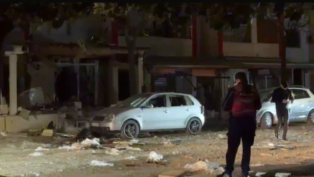 -640-0-0dc7224fdfe1a418f64d8afa955ecf6f