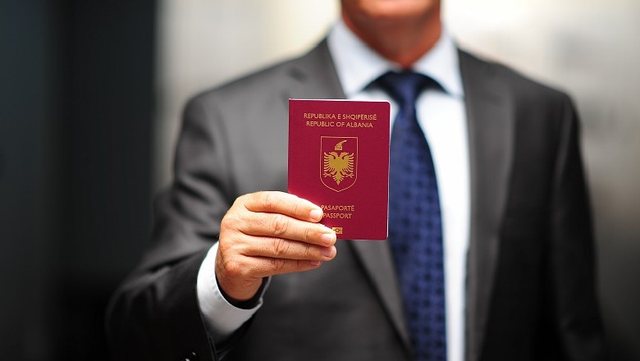 -640-0-1528902650-pasaportat-1775754851