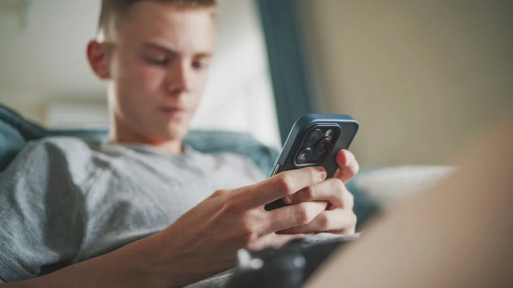 social-media-teen